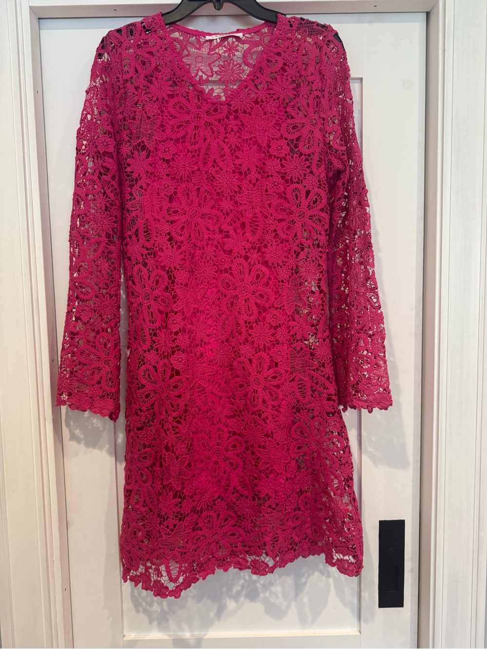 Women's Fuchsia Crochet Lace Dress - Elegant Long Sleeve